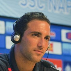 Laga Lawan Arsenal Akan Jadi Debut Higuain