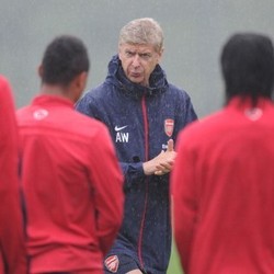 Wenger: Laga Lawan Napoli Bakal Menarik Buat Arsenal