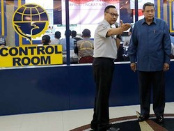SBY Teleconference dengan Petugas Pelabuhan Merak dan Tanjung Perak
