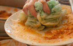 Pembantu Mudik? Ini Dia Trik Praktis dan Efisien Cuci Piring Sendiri