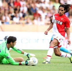 Falcao Dua Gol, Monaco Hantam Spurs 5-2