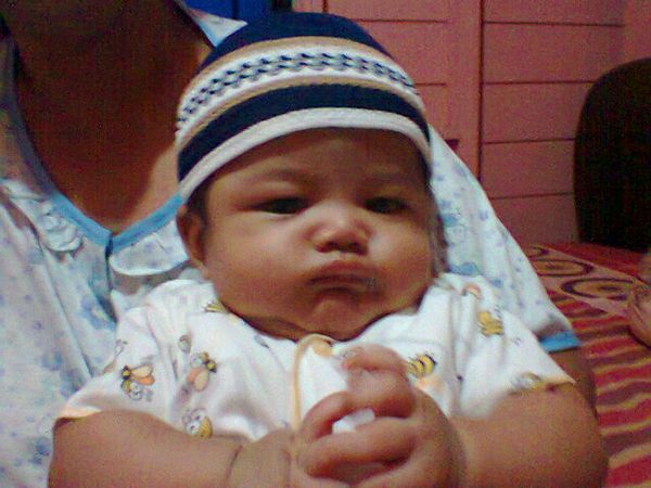 Firzy Ilham, 3 Bulan, Lelaki