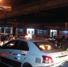 KRL Mogok Berhasil Dievakuasi, Perjalanan Kereta Kembali Normal 