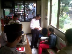 Ada Ibu Mengamuk Saat SBY Tinjau Mudik di Terminal Kampung Rambutan