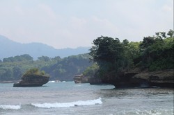 Pulang Kampung ke Tulungagung, Lihat Dulu Pantai Coro