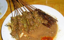 Docang dan Sate Kalong, Makanan Khas Cirebon yang Patut Dicoba (2)