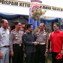 Tifatul Tinjau Pelayanan Mudik dan Telekomunikasi