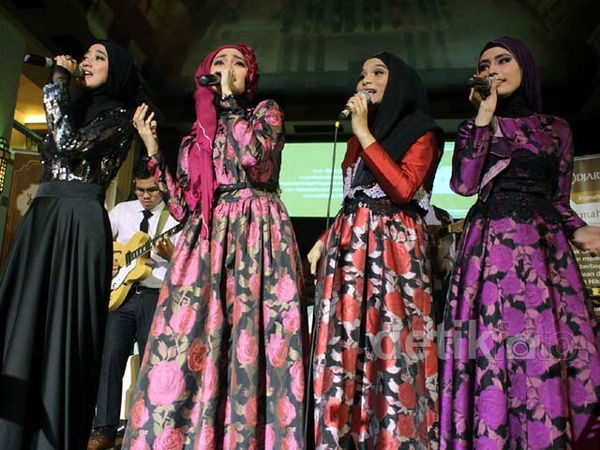 Nia Paramitha Eksis Lagi