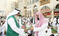 Ifthar Sepanjang 4 Km Digelar di Sekitar Masjidil Haram Selama Ramadan