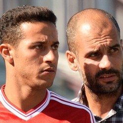 Rekrut Thiago, Guardiola Dikritik