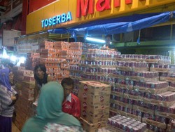 Jelang Lebaran, Minuman Kaleng dari Negeri Jiran Banjiri Riau