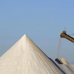 Meski Laut Luas, RI Masih Impor Garam dari Australia dan Singapura