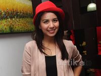 Tya Ariestya Belum Siap Berhijab