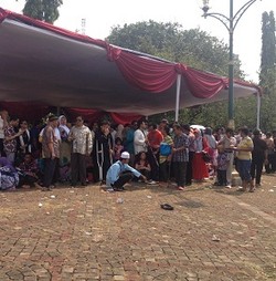 Datangi Open House, Ratusan Tuna Netra Kumpul di Monas