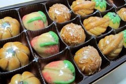 Satu Buah Putri Salju dan Kaastengels Hanya 25 Kalori