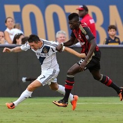 Milan Kalahkan LA Galaxy 2-0