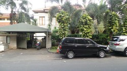 Tamu Tak Diundang Sempat Bikin Ricuh di Kediaman JK