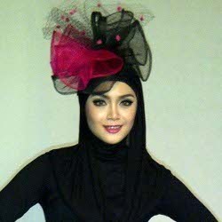 Ayah Ingin Tambah Cucu, Sheza Idris Diminta Cepat Menikah