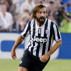 Pirlo Prioritaskan Juve, tapi Tak Tutup Peluang Pergi