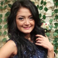 Siti Badriah Bikin Heboh Masjid Saat Lebaran 