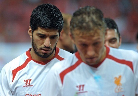 Carragher Kritik Habis Sikap Suarez