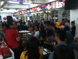 Beli Oleh-oleh di Semarang Harus Siap Antre