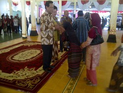 Ribuan Warga Hadiri Open House Sultan Hamengku Buwono