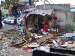 Warung yang Ditabrak Bus TNI di Cibubur Hancur, Ini Wujudnya
