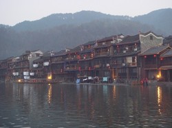 Kota Fenghuang di China, Berumur 700 Tahun Tapi Masih Utuh!