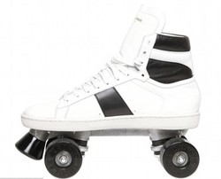 Saint Laurent Rilis Sepatu Roda Stylish Seharga Rp 12 Jutaan