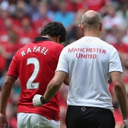 Moyes Tak Terlalu Khawatirkan Cedera Rafael
