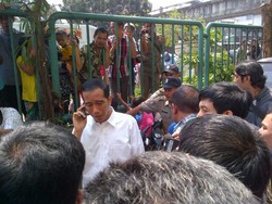 Jokowi ke PKL Tanah Abang: Semua Akan Dapat Kios