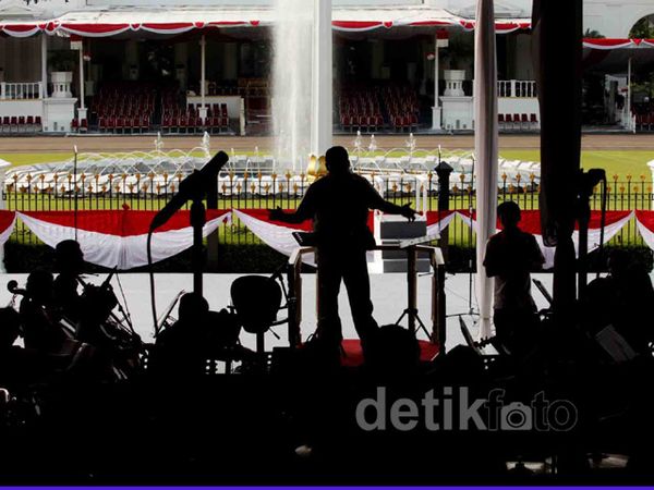 Berlatih 17an di Istana Merdeka