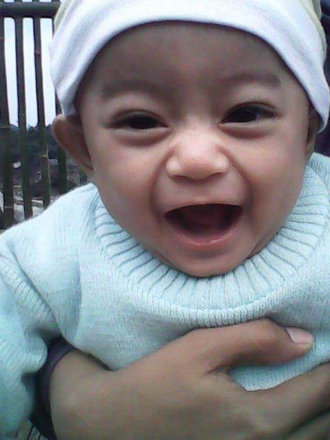 Newasia Rais, 4 Bulan, Lelaki