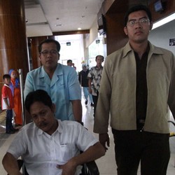 Terdakwa Kasus Dugaan Korupsi Dijemput Paksa dari RSUP Kariadi Semarang