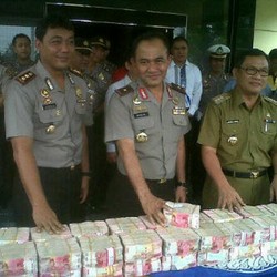 Ini Barang Bukti Rp 6,7 Miliar yang Dirampok dari BRI Tulang Bawang