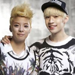 Henry Gaet Amber f(x) untuk Promosi Lagu 1-4-3 (I Love You)