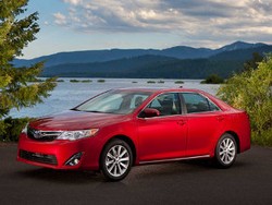 Toyota Pede Camry Tetap Lebih Laris dari Accord