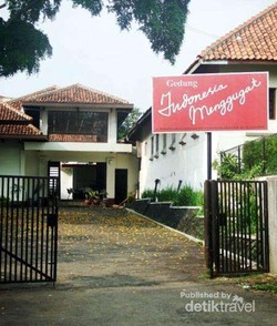 Mengenang Presiden Soekarno di Gedung Indonesia Menggugat