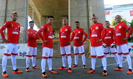 Berbeda Latar Belakang dan Klub Lokal Demi Satu Merah Putih 