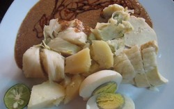 Pa Oyen Bandung : Jajan Siomay Komplit Plus Es Oyen yang Sedap Mantap