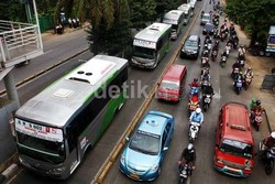 Ahok Nilai Feeder TransJakarta Tidak Sesuai Konsep Jokowi
