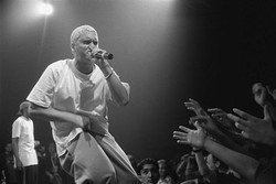 Eminem Rilis Lagu Baru Survival
