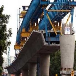 Proyek Jalur Kereta Lingkar Layang Jakarta Selesai 2018