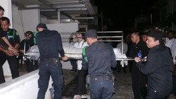 Syarif Hasan dan Anggota Fraksi Demokrat Melayat di Rumah Duka Adiyaman