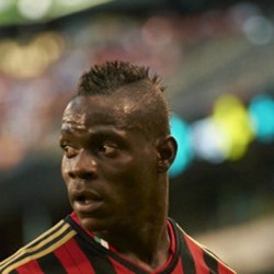 Milan Berharap Balotelli Bisa Main Lawan PSV