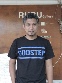 Ade Darmawan, Kurator Independen si Pendiri Ruang Rupa