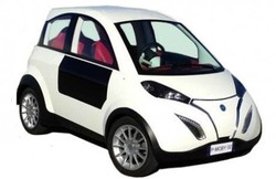 Mobil Listrik Mungil Bertenaga Surya