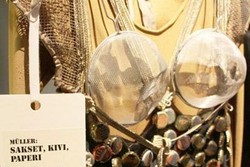 Asyik! Bisa Coba Kostum Romeo & Juliet di Helsinki Theater Museum