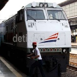 Selama 15 Hari Masa Lebaran PT KAI Raup Rp 215 Miliar, Naik 18% 